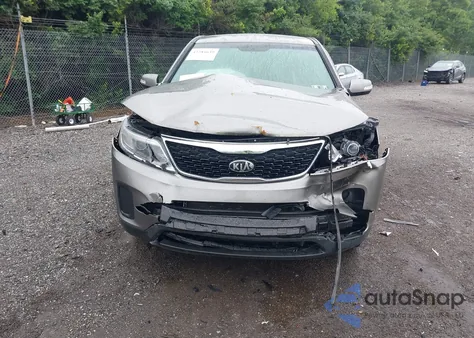 2014 Kia Sorento Lx из США, поврежденный, VIN 5XYKT3A65EG544922